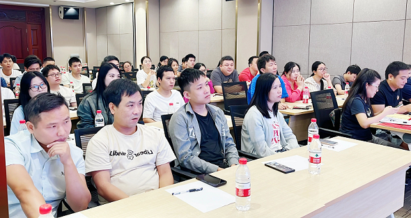 齐心协力谋发展，砥砺前行启新篇——微视光电月度经营分析会圆满落幕！
